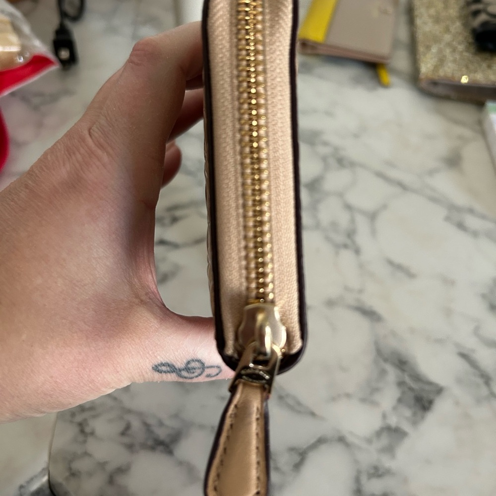 Coach Wallet - Picture 5 of 6